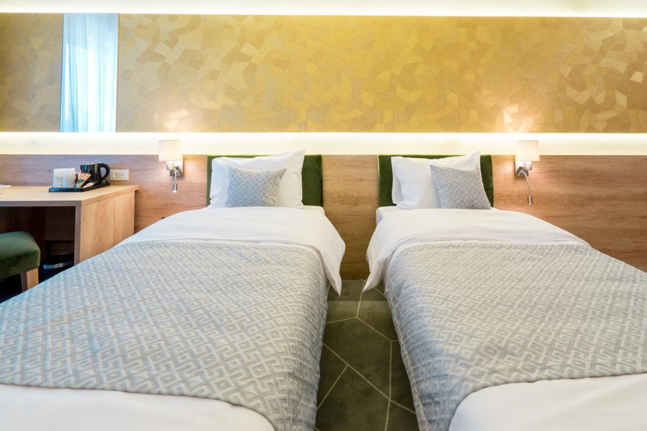 Hotel Console ซโลโบเซีย ภายนอก รูปภาพ