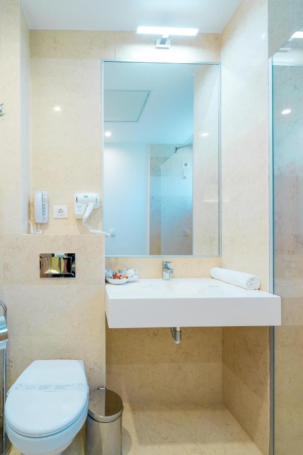 Hotel Console ซโลโบเซีย ภายนอก รูปภาพ